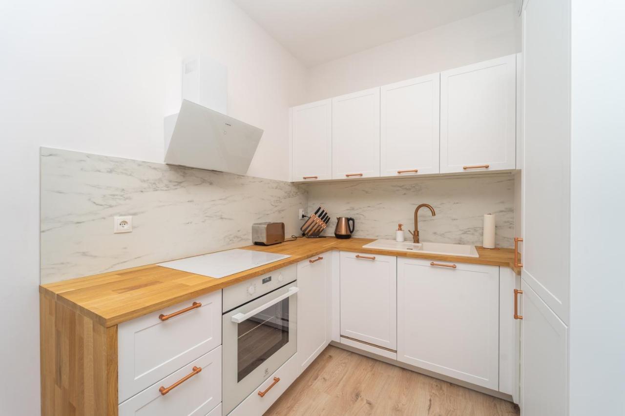 Nadmorski Dwor - Green Apartment Gdansk Dış mekan fotoğraf